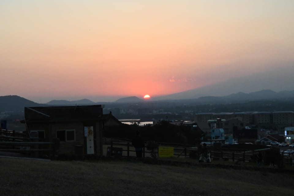 ［濟州島］城山日出峰｜在最美的日落時分收穫一場浪漫